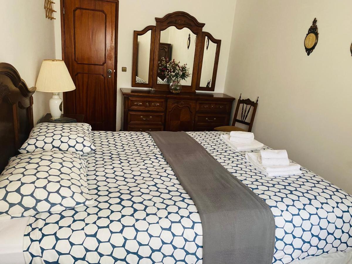 Swordfish Beach House Peniche Exterior foto